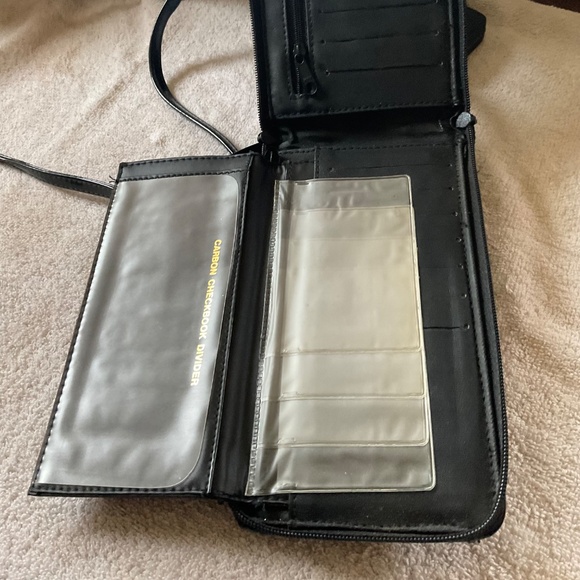 CROSSBODY WALLET BAG.. - Picture 9 of 14